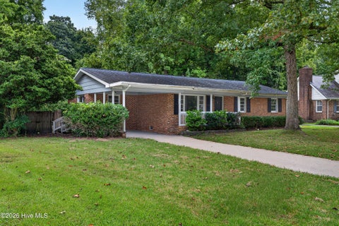 Tiny photo for 107 Marion Court, Jacksonville, NC 28546 (MLS # 100605993)
