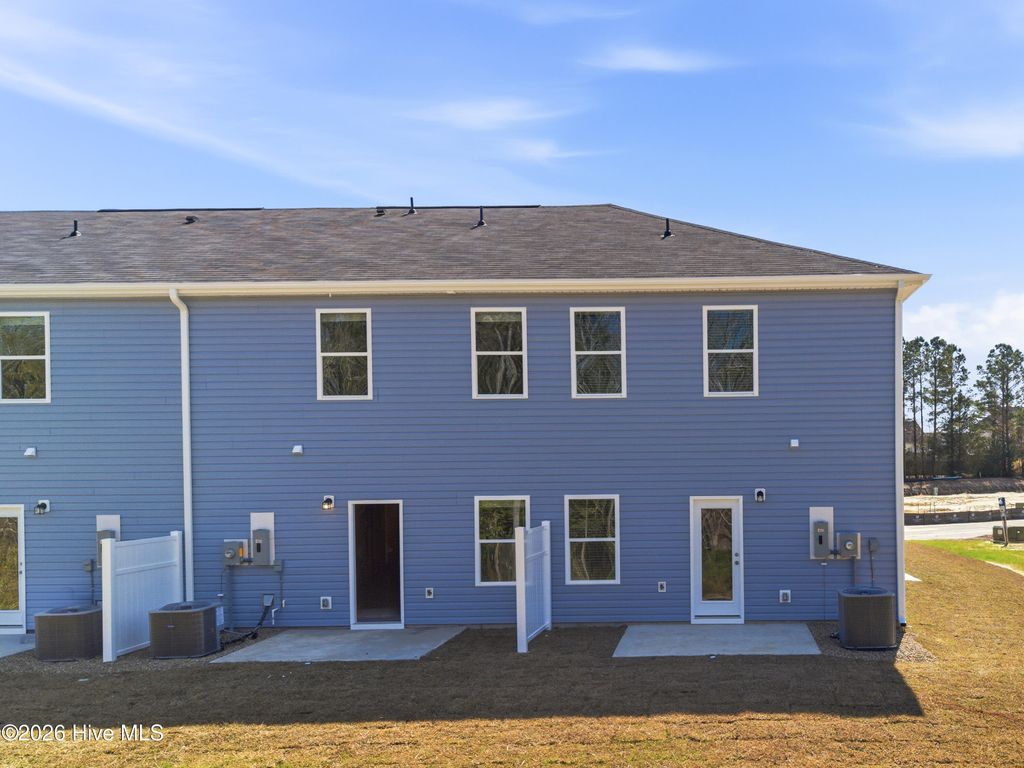 Photo of 596 Sandy Hollow Drive, Jacksonville, NC 28540 (MLS # 100560312)