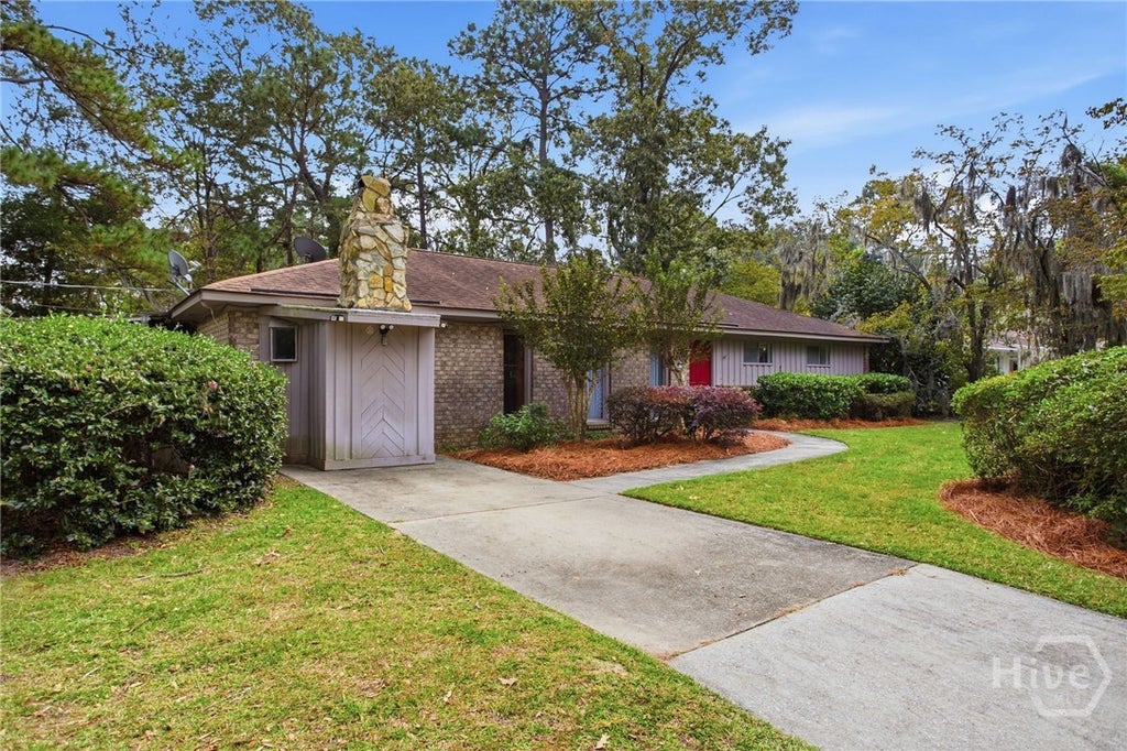 Photo of 13 Suncrest Boulevard, Savannah, GA 31410 (MLS # SA367361)