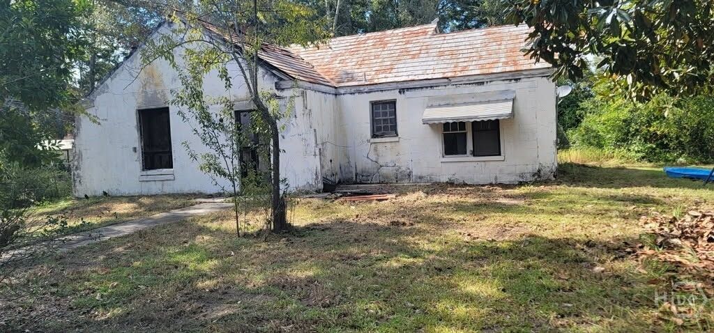 Photo of 294 W Brumby Avenue, Reidsville, GA 30453 (MLS # SA351493)