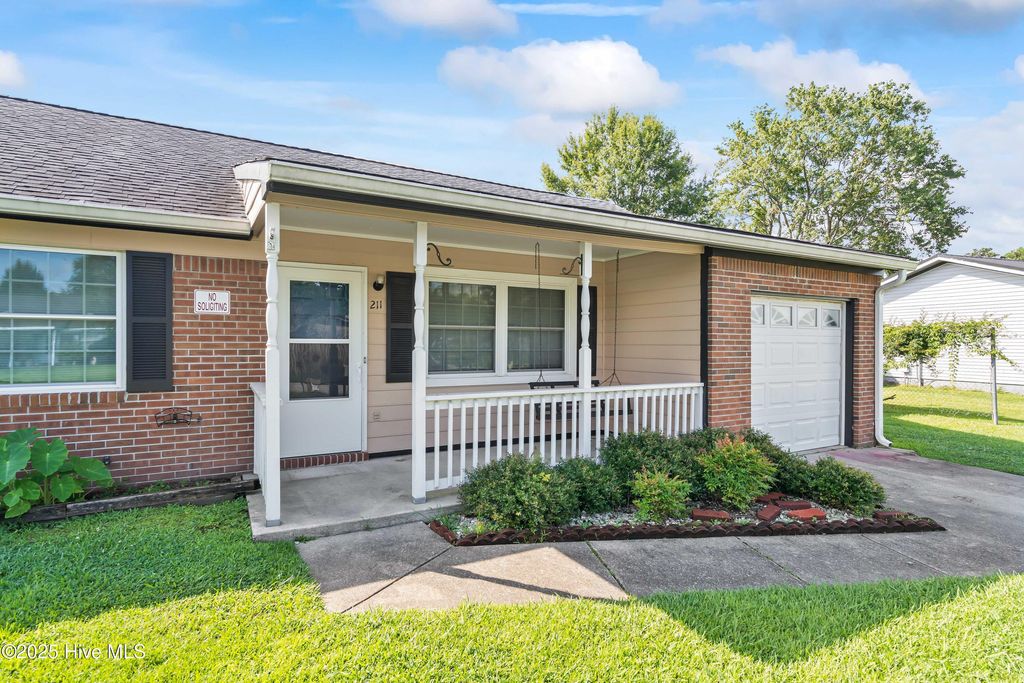 Photo of 211 Dennis Road, Jacksonville, NC 28546 (MLS # 100566648)