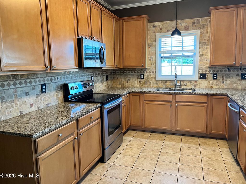 Photo of 108 Marvin Glen Court, Richlands, NC 28574 (MLS # 100548273)