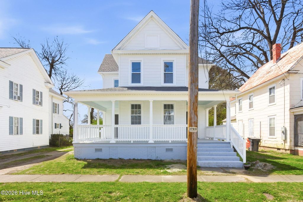 Photo of 409 E Burgess Street, Elizabeth City, NC 27909 (MLS # 100564088)