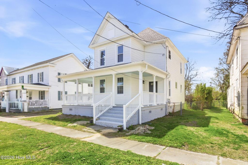 Photo of 409 E Burgess Street, Elizabeth City, NC 27909 (MLS # 100564088)