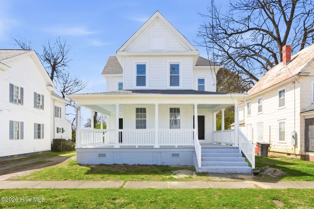 Photo of 409 E Burgess Street, Elizabeth City, NC 27909 (MLS # 100564088)