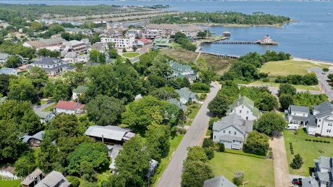 Vacant Land For Sale - 330 Fernando Street<br/> Manteo, NC 27954