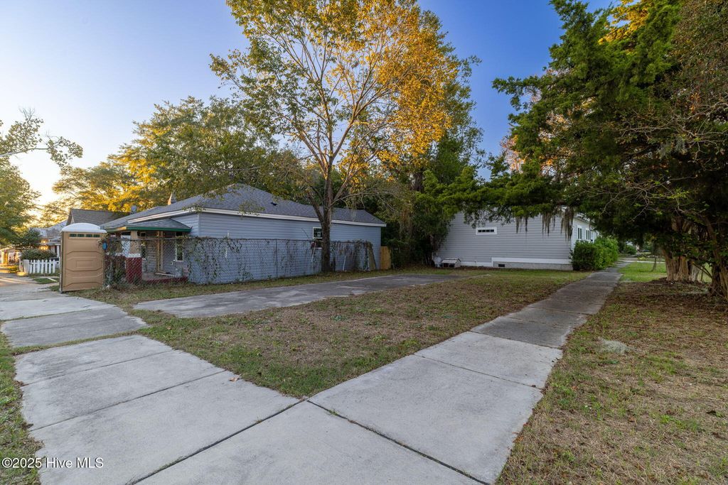 Photo of 1020 S 4th Street, Wilmington, NC 28401 (MLS # 100539564)