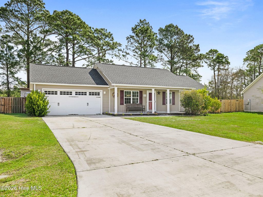 Photo of 205 Michel Court, Hubert, NC 28539 (MLS # 100565306)
