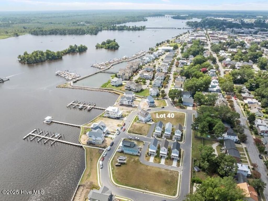 Photo of 402 Front Street, Washington, NC 27889 (MLS # 100471261)