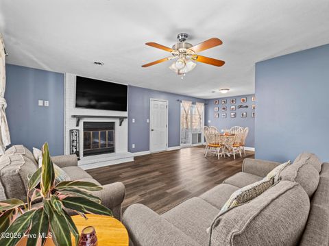 Tiny photo for 193 Winter Place, Jacksonville, NC 28540 (MLS # 100550841)