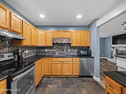 Tiny photo for 193 Winter Place, Jacksonville, NC 28540 (MLS # 100550841)