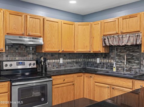 Tiny photo for 193 Winter Place, Jacksonville, NC 28540 (MLS # 100550841)