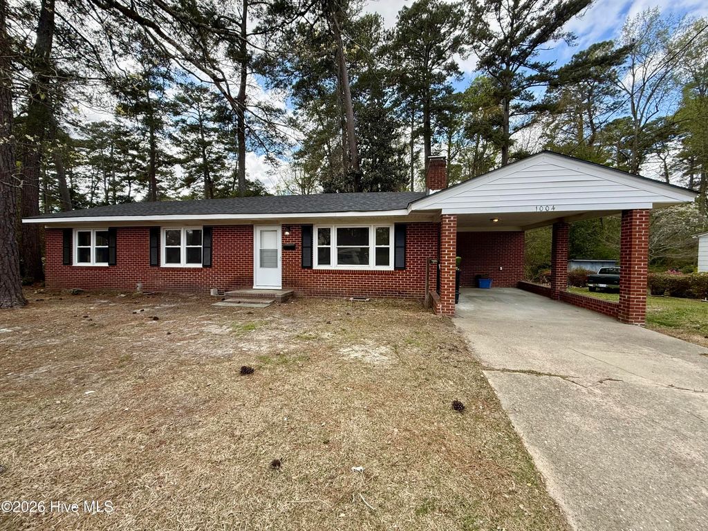 Photo of 1004 Hyland Avenue, Williamston, NC 27892 (MLS # 100563643)