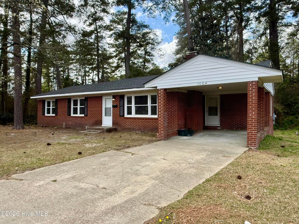 Photo of 1004 Hyland Avenue, Williamston, NC 27892 (MLS # 100563643)