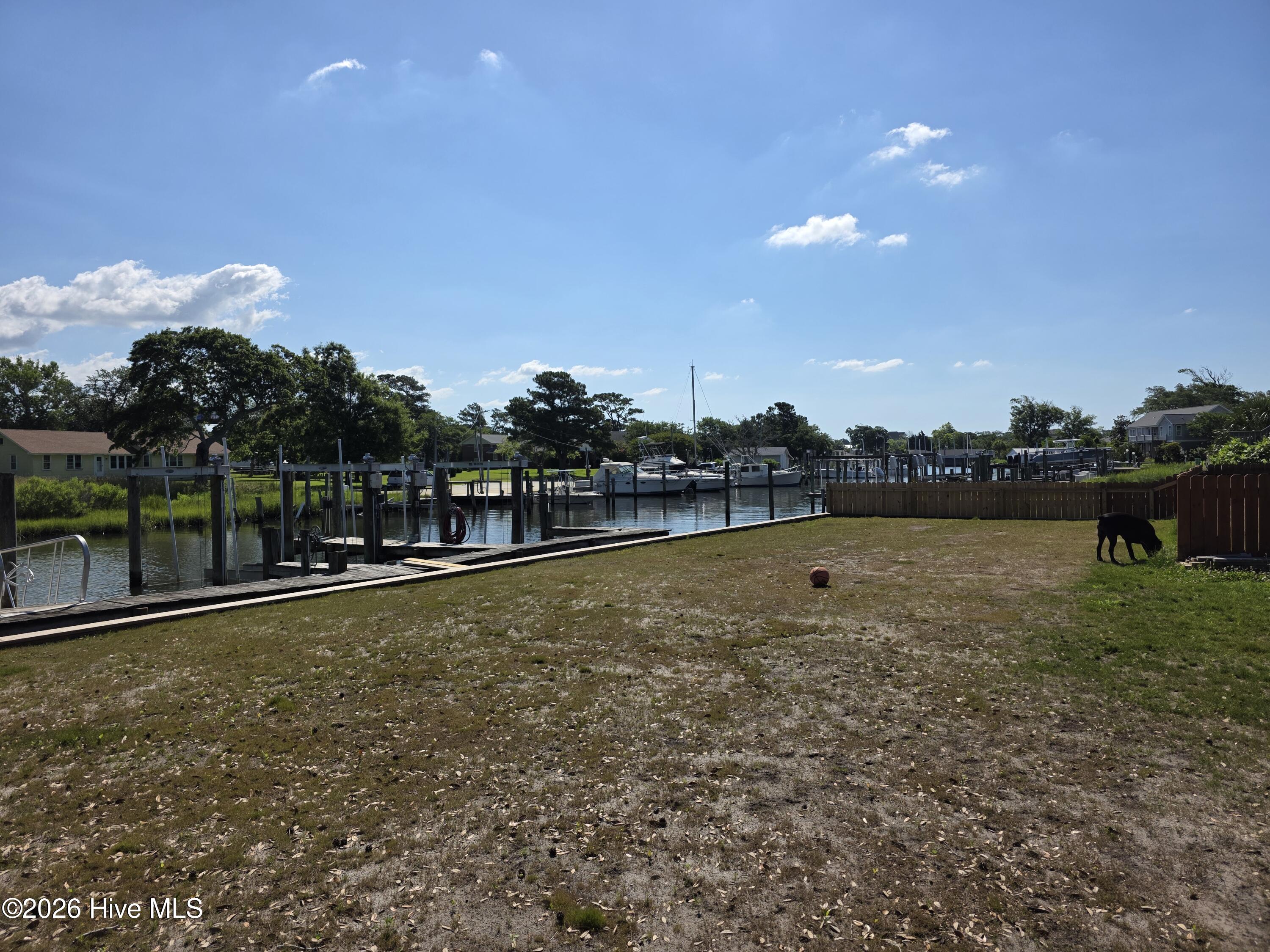 201 Mansfield Parkway