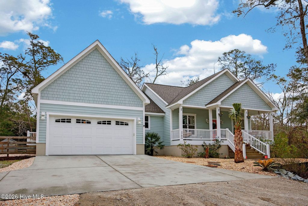 Photo of 2706 Sea Vista Drive SW, Supply, NC 28462 (MLS # 100555452)