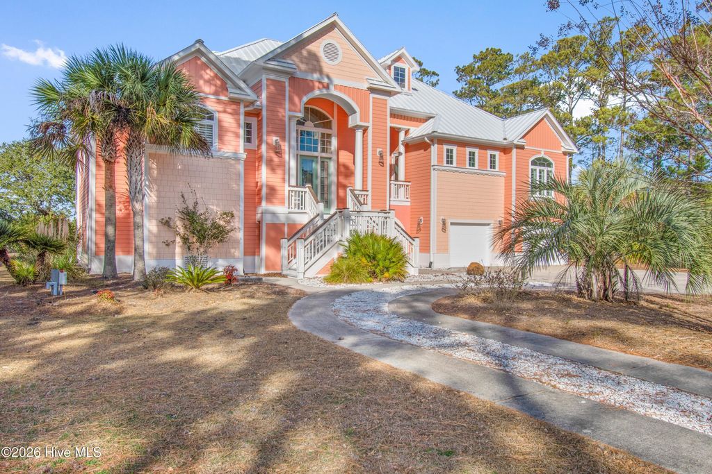 Photo of 3402 Turnbuckle Lane SE, Southport, NC 28461 (MLS # 100549658)