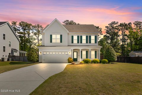 Homes For Sale - 11 E Bailey Lane<br/> Hampstead, NC 28443