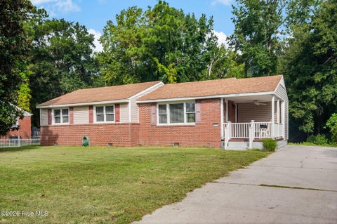 Photo of 819 Barn Street, Jacksonville, NC 28540 (MLS # 100596229)