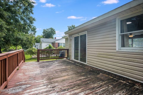 Tiny photo for 819 Barn Street, Jacksonville, NC 28540 (MLS # 100596229)