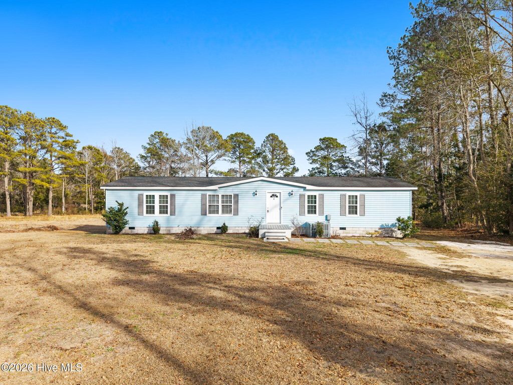 Photo of 286 Edgewater Drive SW, Shallotte, NC 28470 (MLS # 100551725)