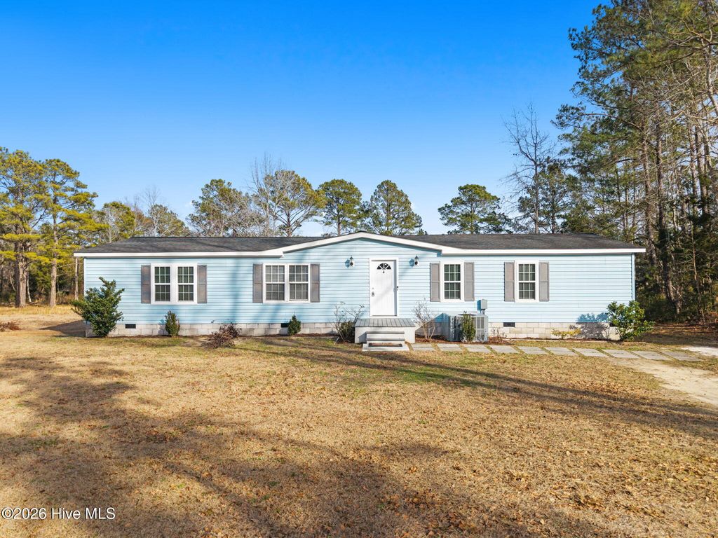 Photo of 286 Edgewater Drive SW, Shallotte, NC 28470 (MLS # 100551725)