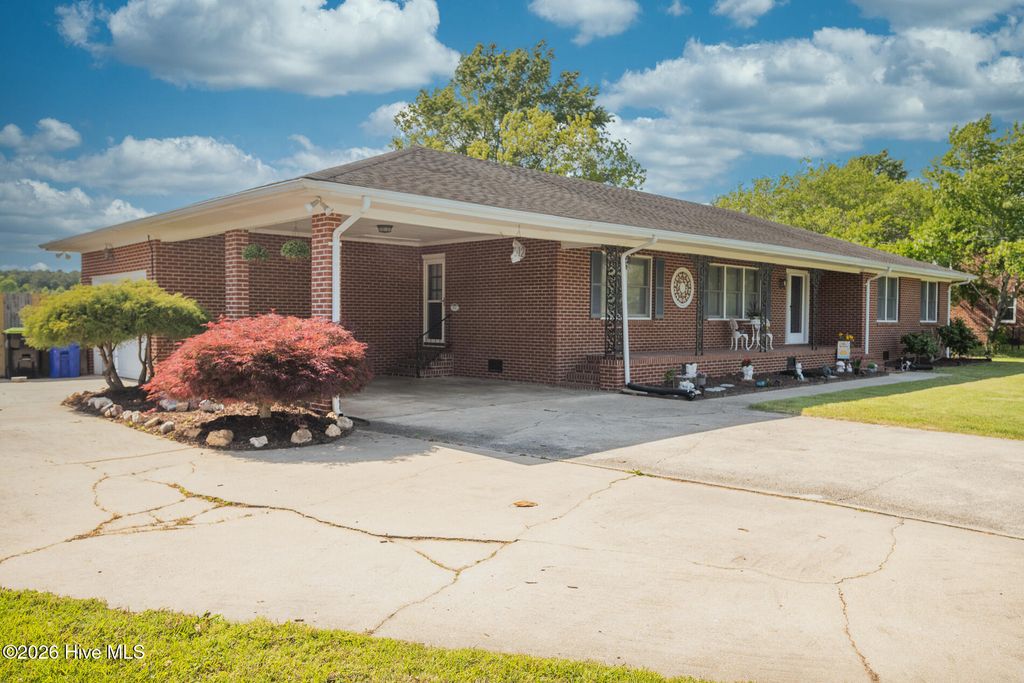 Photo of 512 S Edenton Road Street, Hertford, NC 27944 (MLS # 100571818)