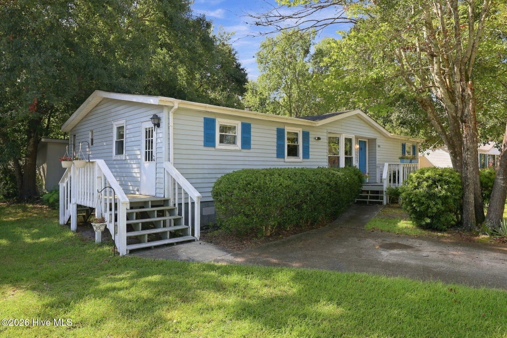 Photo of 206 Champion Drive, Hampstead, NC 28443 (MLS # 100604966)