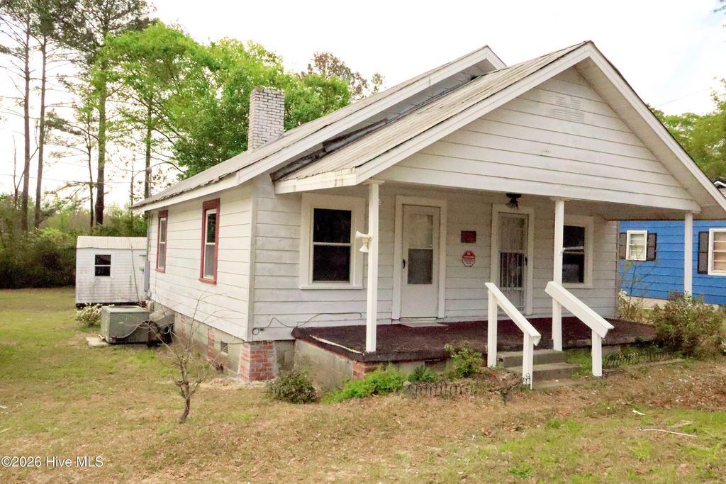 Photo of 17761 Saint Johns Church Road, Laurel Hill, NC 28351 (MLS # 100565284)