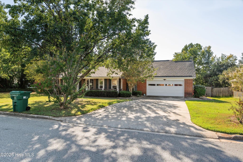 Photo of 512 Waterford Drive, Evans, GA 30809 (MLS # 100604785)