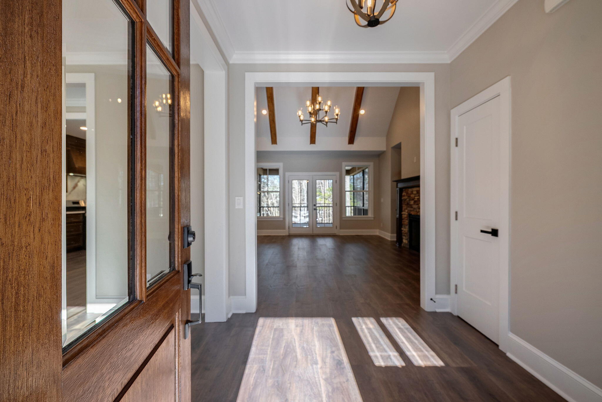 112 Elliott Circle