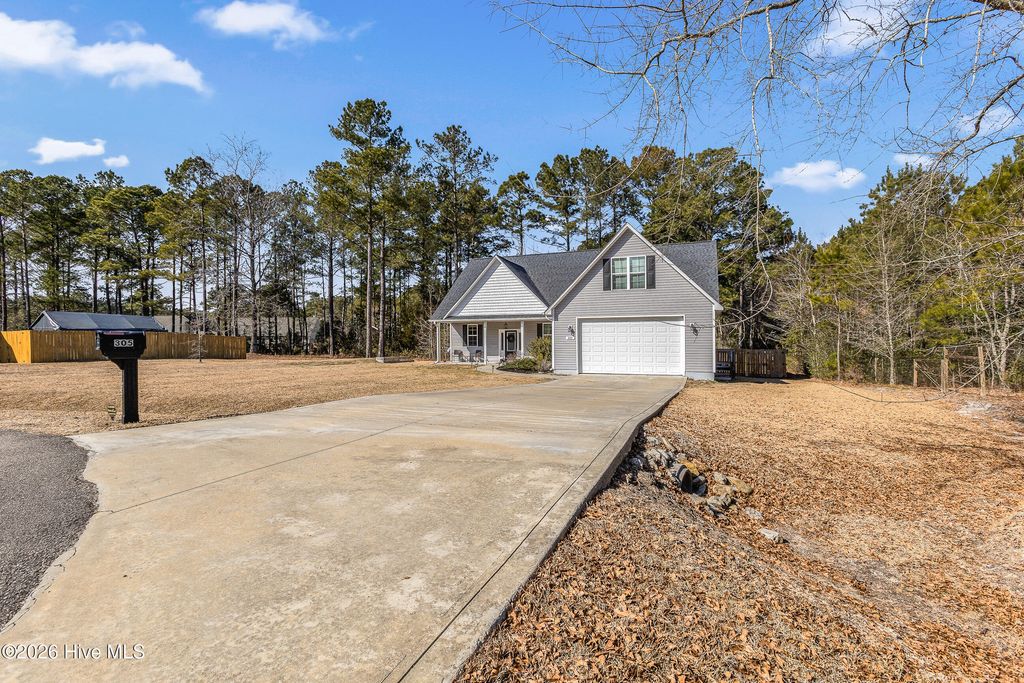 Photo of 305 Brinley Place, Maple Hill, NC 28454 (MLS # 100552542)