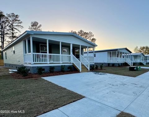 Mobile Home For Sale - 1025 Pine Ridge Court<br/> Castle Hayne, NC 28429