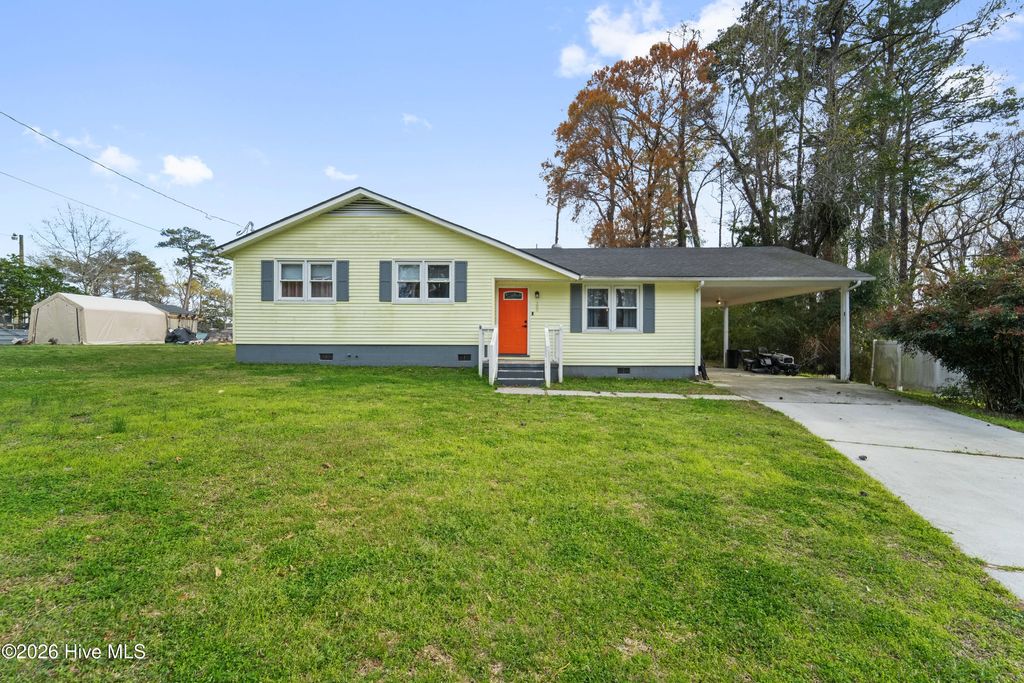 Photo of 309 Woodhaven Drive, Jacksonville, NC 28540 (MLS # 100561958)