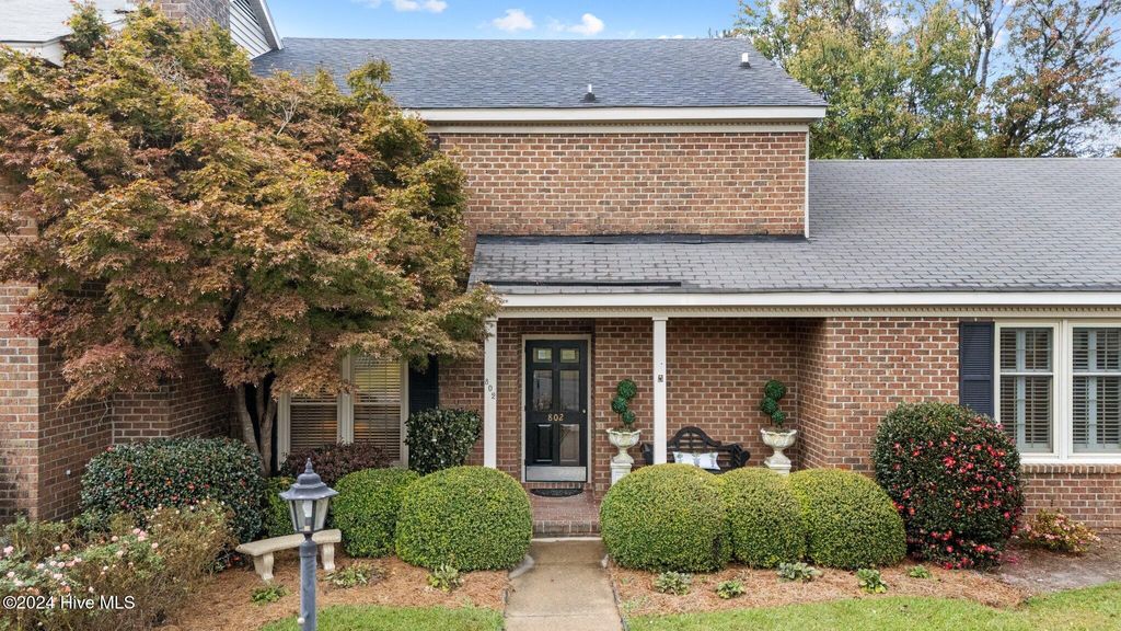 Photo of 802 Westminster Lane, Kinston, NC 28501 (MLS # 100557439)