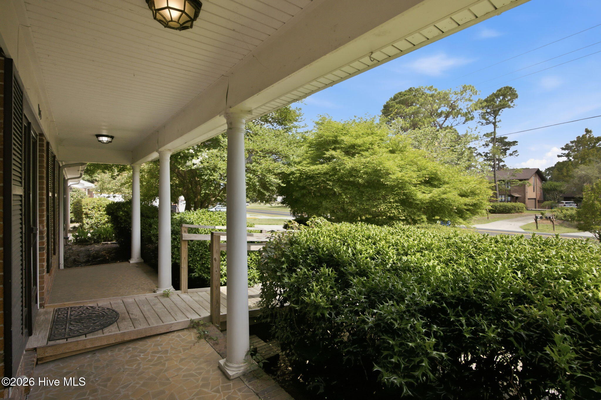 905 Robert E Lee Drive