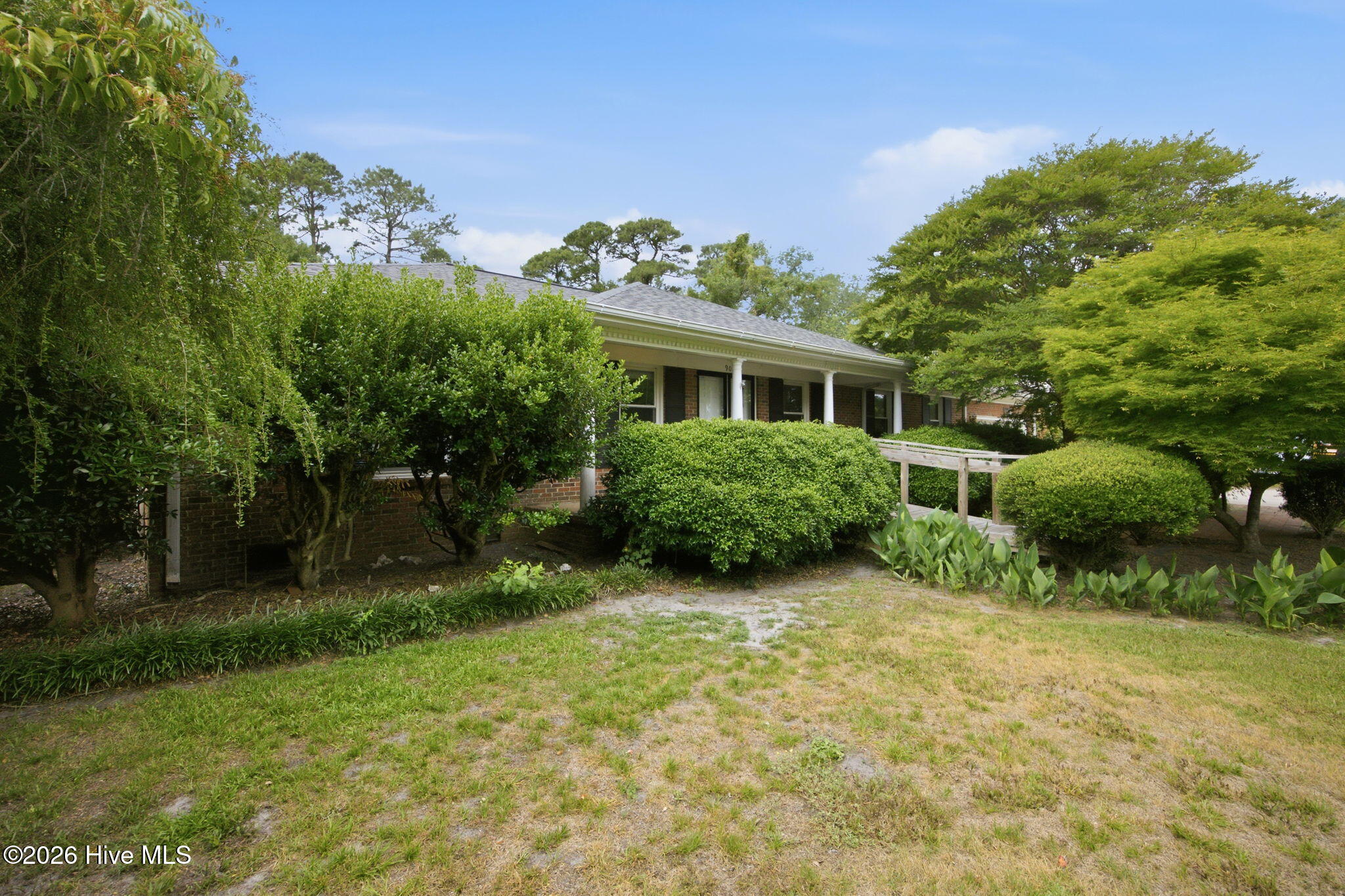 905 Robert E Lee Drive