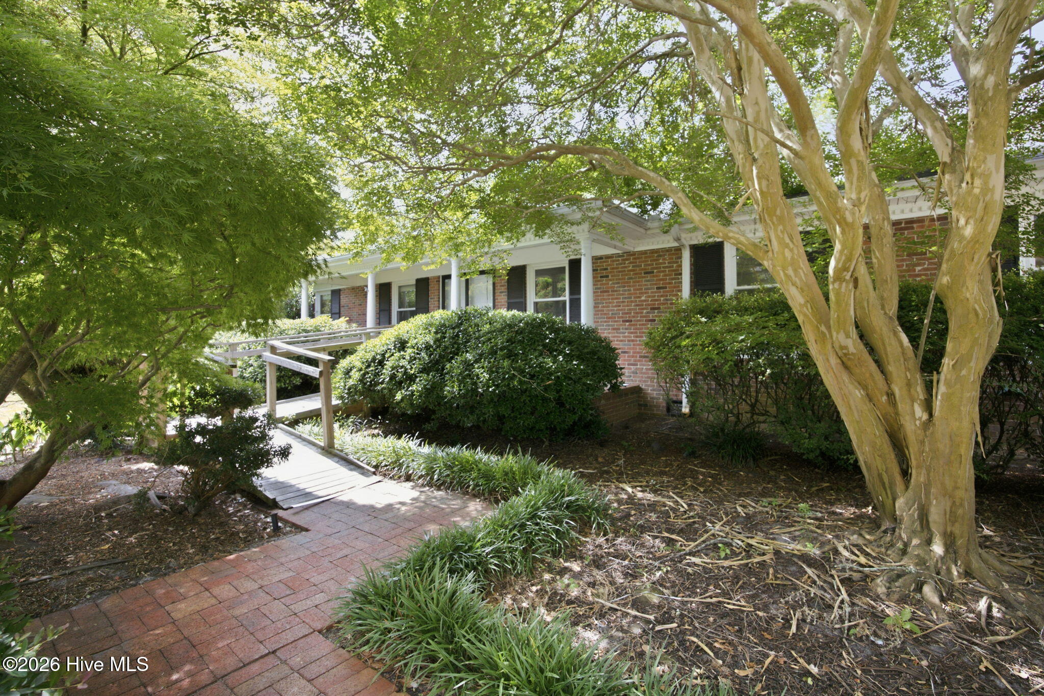 905 Robert E Lee Drive