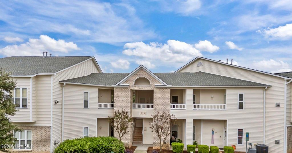 Photo of 213 Fullford Lane #Unit 202, Wilmington, NC 28412 (MLS # 100532353)