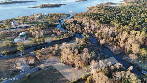 Vacant Land For Sale - 406 Salt Meadow Court<br/> Onslow County, Holly Ridge, NC 28445