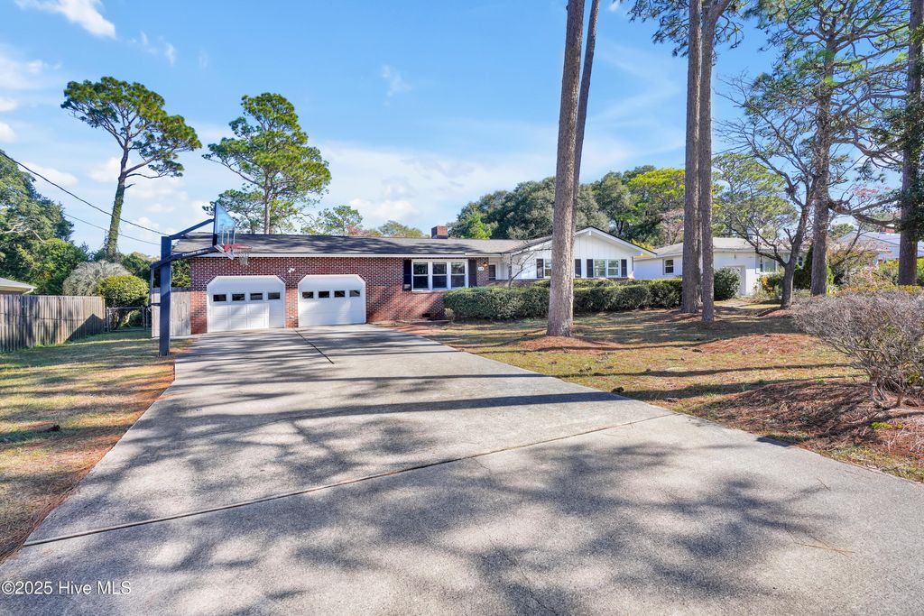 Photo of 115 Ridgeway Drive, Wilmington, NC 28409 (MLS # 100539794)