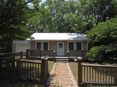 Homes For Rent - 305 Summit Street<br/> Aberdeen, NC 28315