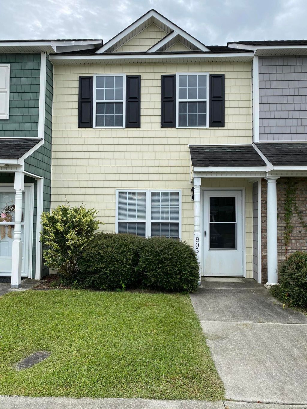 Photo of 805 Springwood Drive, Jacksonville, NC 28546 (MLS # 100564195)