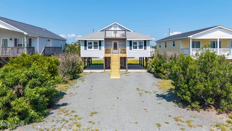 Tiny photo for 1513 Easy Street, Surf City, NC 28445 (MLS # 100601547)