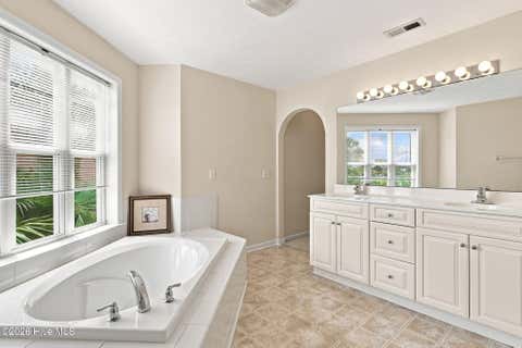 Tiny photo for 625 Spencer Farlow Drive #22, Carolina Beach, NC 28428 (MLS # 100599215)
