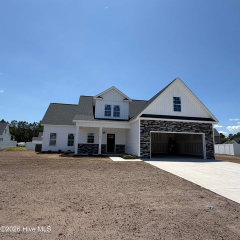 Homes For Sale - 1005 Finn Court<br/> Pitt County, Greenville, NC 27834