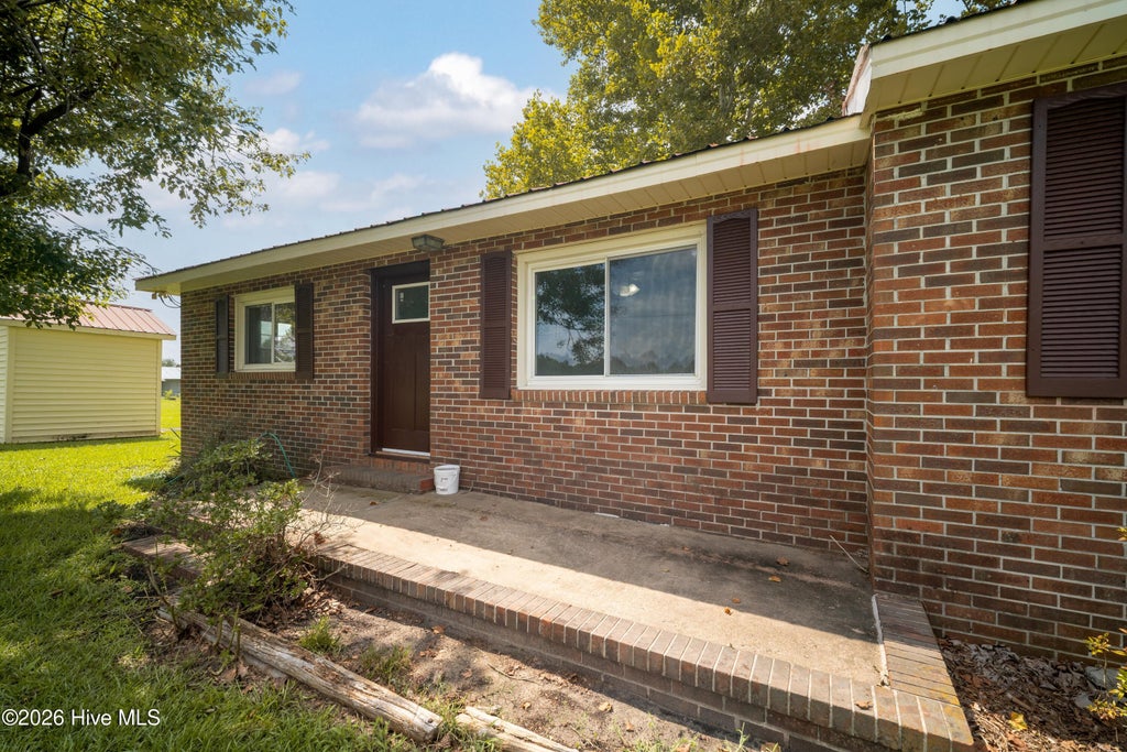 Photo of 350 Futrell Road, Richlands, NC 28574 (MLS # 100599174)