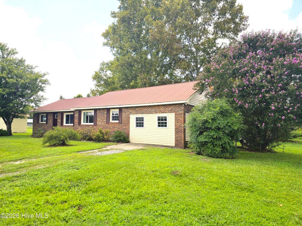 Photo of 350 Futrell Road, Richlands, NC 28574 (MLS # 100599174)