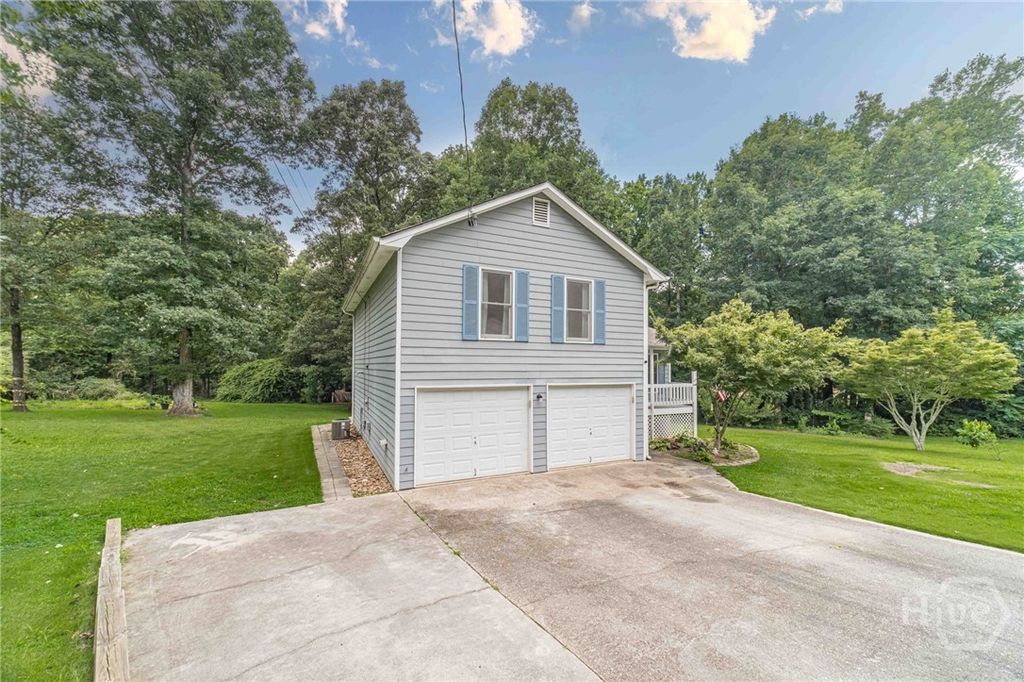 Photo of 110 Whisper Way, Dacula, GA 30019 (MLS # CL361168)