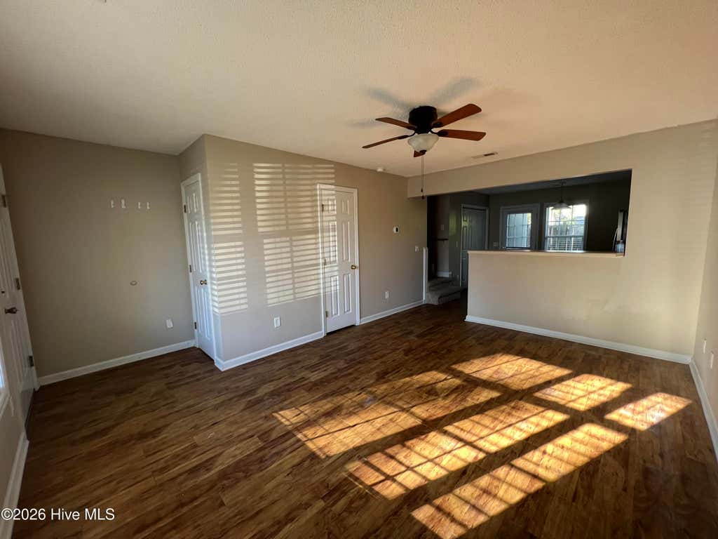 Photo of 216 Palace Circle, Jacksonville, NC 28546 (MLS # 100598755)